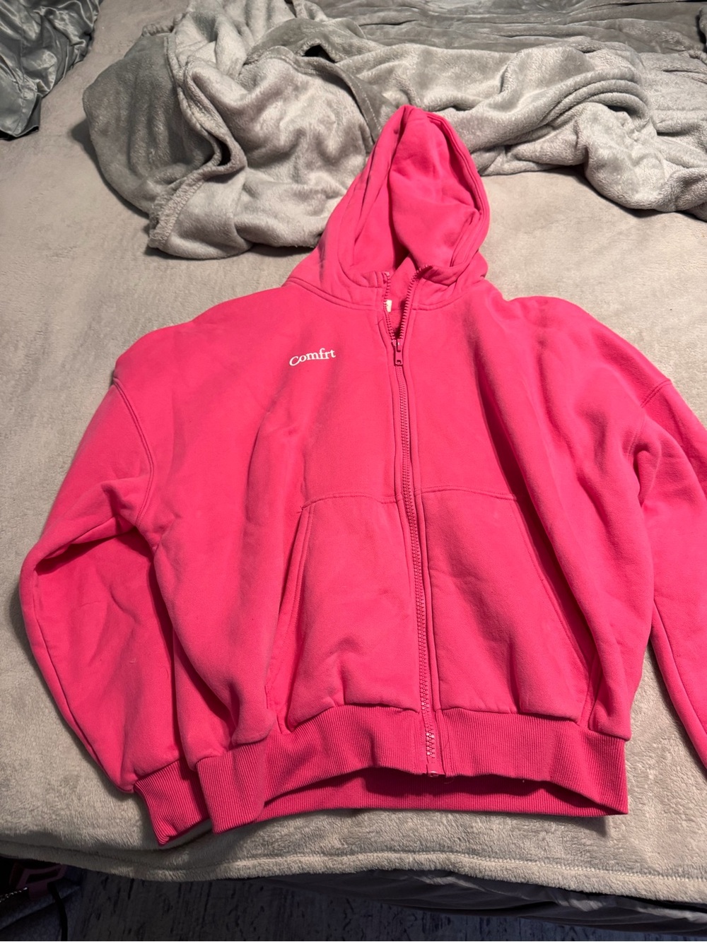 Comfrt zip up
